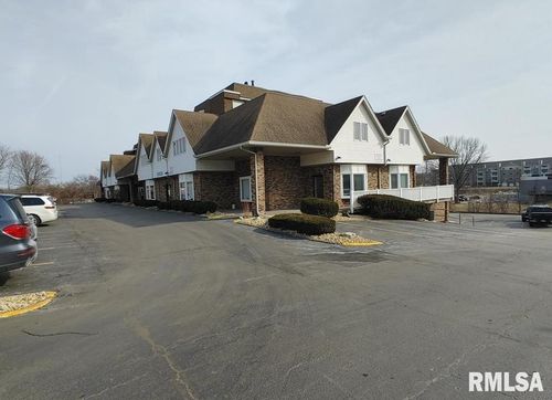 ste-215n-2435 Kimberly Rd, Bettendorf, IA, 52722-3537 | Card Image