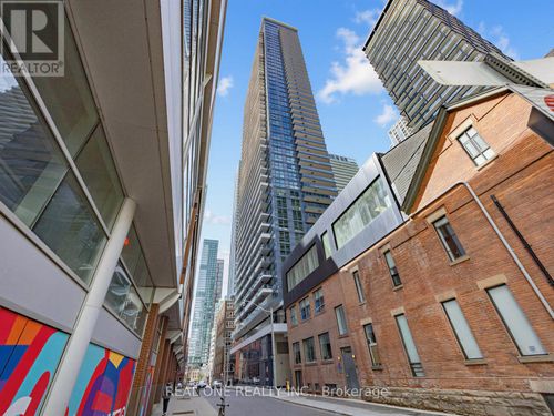 3501-38 Widmer St, Toronto, ON, M5V0P7 | Card Image