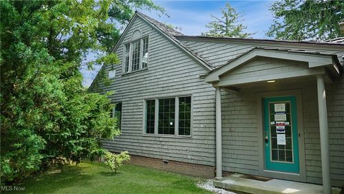 29640 Shelbourne Rd, Perrysburg, OH, 43551-3453 | Card Image