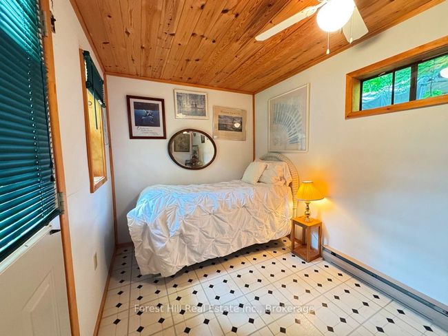1131 Buckslide Rd, House other with 3 bedrooms, 1 bathrooms and 6 parking in Algonquin Highlands ON | Image 33