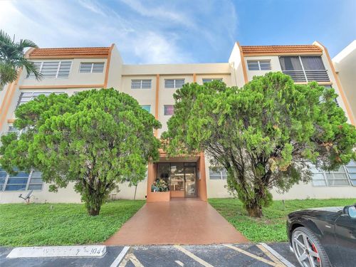 apt-303-2551 Nw 41st Ave, Lauderhill, FL, 33313-2773 | Card Image