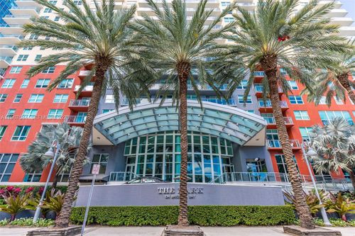 303-1155 Brickell Bay Dr, Miami, FL, 33131 | Card Image