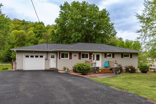 233 Highway 60, Zumbro Falls, MN, 55991-5503 | Card Image
