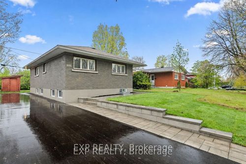 2393 Sheldon Ave, Ottawa, ON, K2C1K4 | Card Image