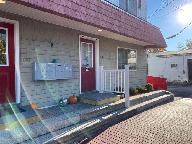 UNIT-1 - 8 Railroad Ave, Condo with 1 bedrooms, 1 bathrooms and null parking in Derry NH | Image 5