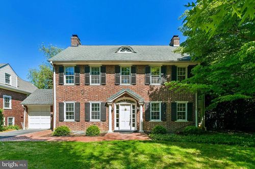 19 Farm Rd, WAYNE, PA, 19087-3303 | Card Image
