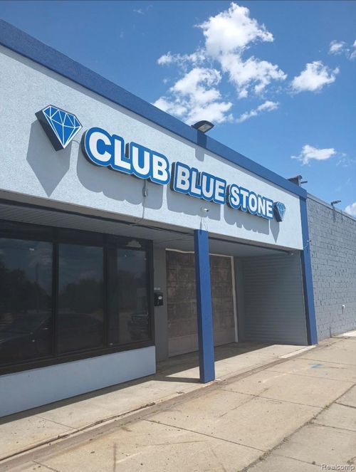 12210 Grand River Ave, Detroit, MI, 48204-1840 | Card Image