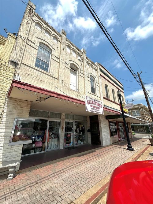 1-102 S Houston St, Wharton, TX, 77488-5438 | Card Image