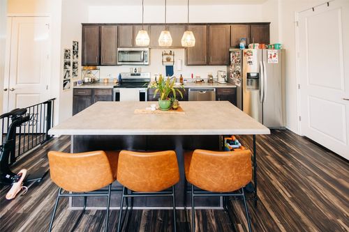 apt-4103-8601 W Gate Blvd, Austin, TX, 78745-4598 | Card Image