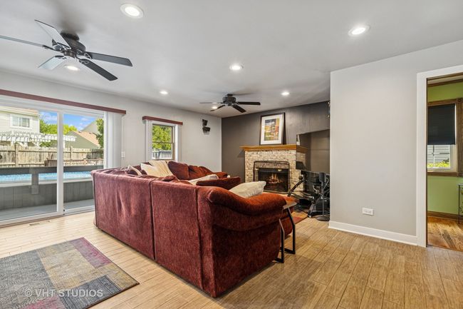 Lower level family room | Image 27