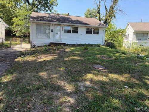 10515 Gretna Cir, Saint Louis, MO, 63137-3846 | Card Image