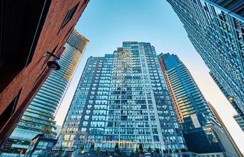1113-24 Wellesley St W, Toronto, ON, M4Y2X6 | Card Image