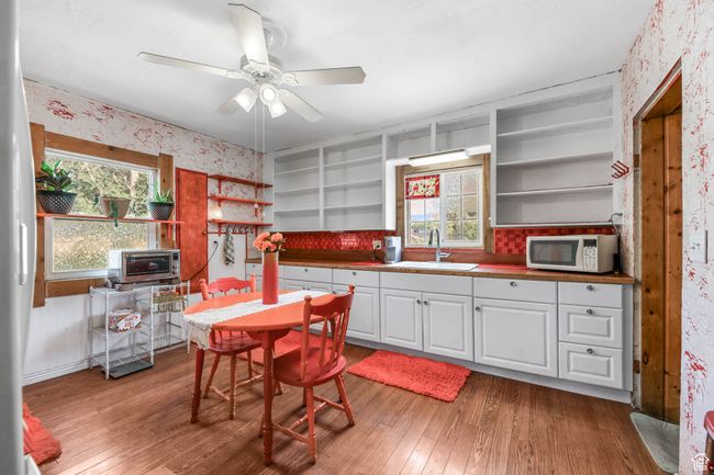 Large Open Kitchen with Updated Cabinets | Image 8