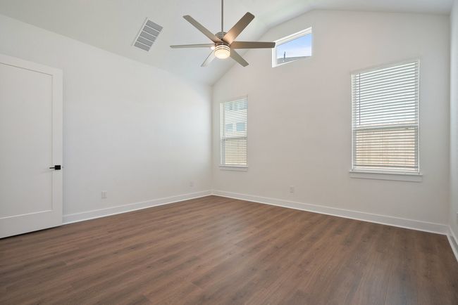 12104 Fennec Way, House other with 3 bedrooms, 2 bathrooms and 2 parking in Austin TX | Image 14