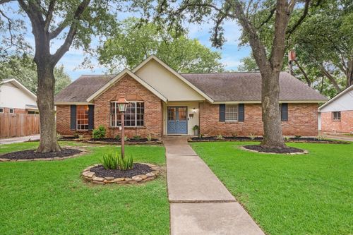 18407 Point Lookout Dr, Houston, TX, 77058-4101 | Card Image