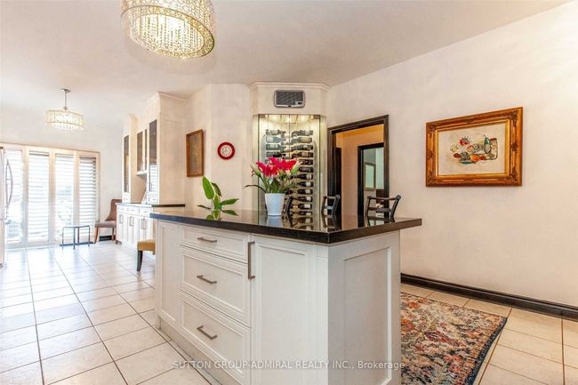 9 Amalfi Crt, House other with 5 bedrooms, 4 bathrooms and 2 parking in Vaughan ON | Image 16