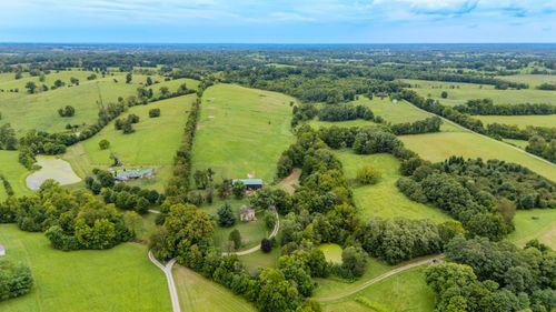 82 Windy Ridge Ln, Cynthiana, KY, 41031-4033 | Card Image