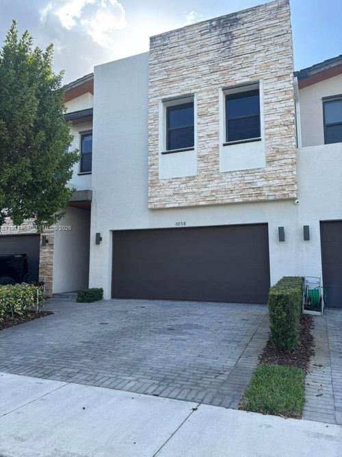 8058 Nw 105th Ct, Doral, FL, 33178-4649 | Card Image