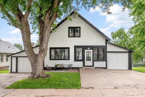 1924 S 34th St, Omaha, NE, 68105-2519 | Card Image