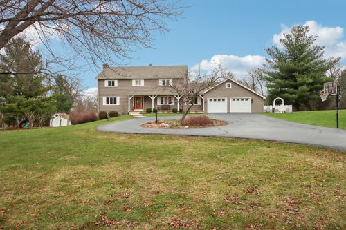 3720 Great Hill Rd, Crystal Lake, IL, 60012-1647 | Card Image