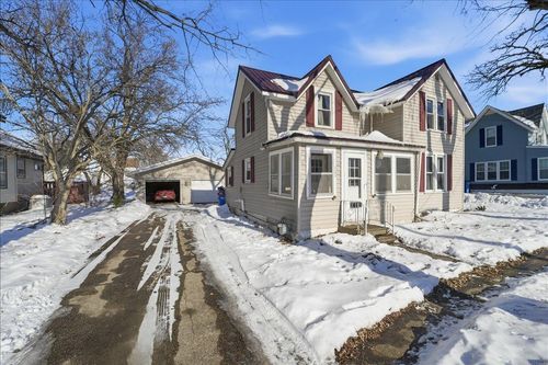 305 I Ave, Grundy Center, IA, 50638-1849 | Card Image