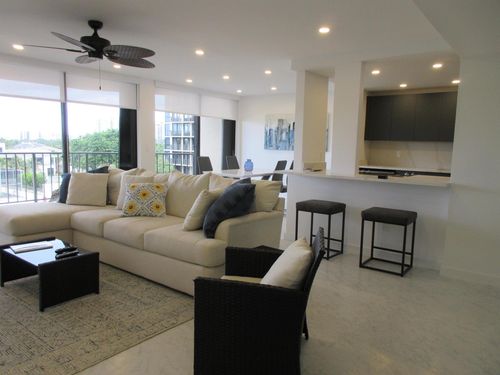 5040-859 Jeffery St, Boca Raton, FL, 33487-4192 | Card Image
