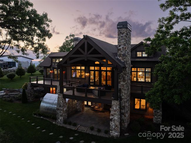 93 N Snow Ridge Dr, House other with 5 bedrooms, 7 bathrooms and null parking in Hendersonville NC | Image 46