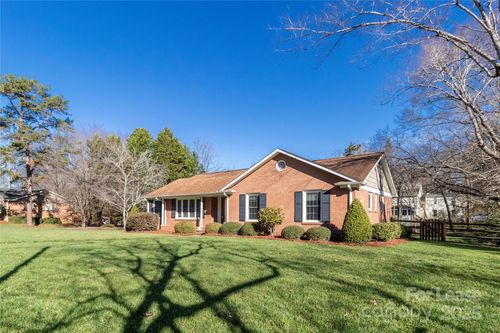6618 Castlegate Dr, Charlotte, NC, 28226-7625 | Card Image