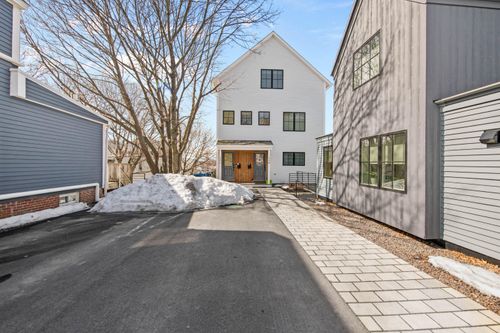 c-34 Hammond Street, Portland, ME, 04101 | Card Image