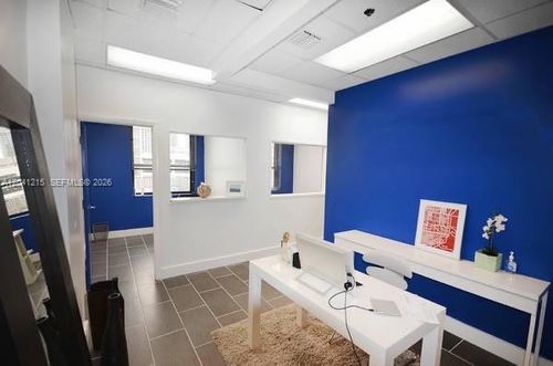 501-168 Se 1st Street, Miami, FL, 33131 | Card Image