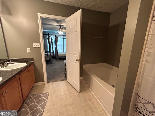 6550 Capitol Knl, Townhouse with 3 bedrooms, 3 bathrooms and null parking in Fairburn GA | Image 12