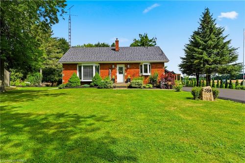 359 German School Rd, Paris, ON, N3L3E1 | Card Image