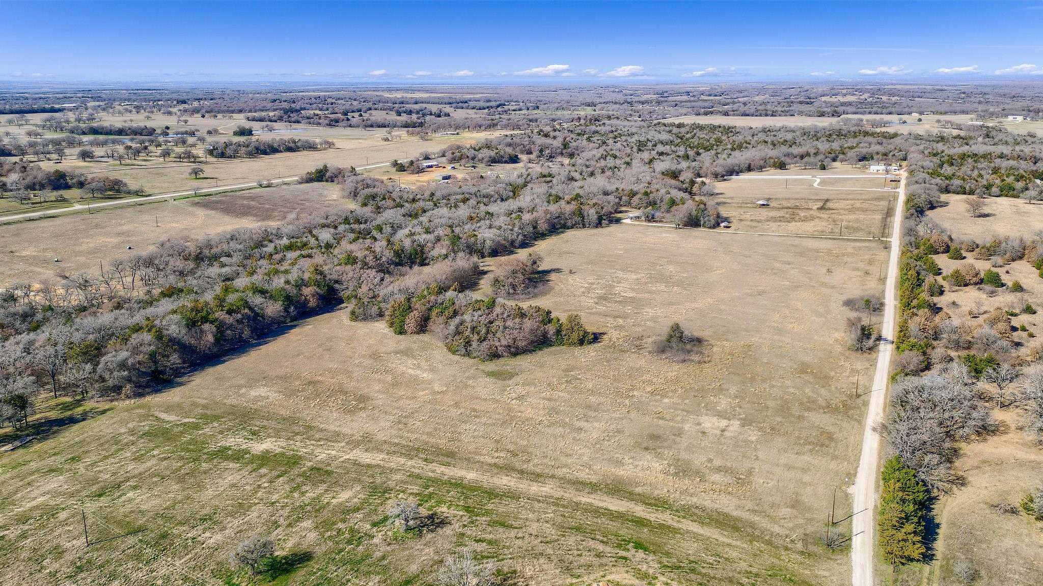 Land in Whitesboro