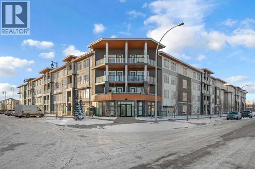 681 Savanna Blvd Ne, Calgary, AB, T3J5N9 | Card Image