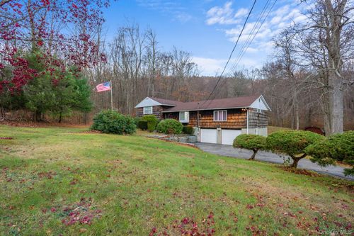 800 Farmers Mills Rd, Carmel, NY, 10512-3035 | Card Image