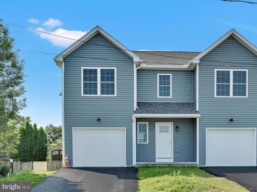 220 W High St, FRACKVILLE, PA, 17931-1307 | Card Image