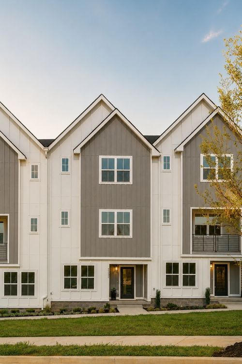 135 Hart Ln, Nashville, TN, 37207-3429 | Card Image