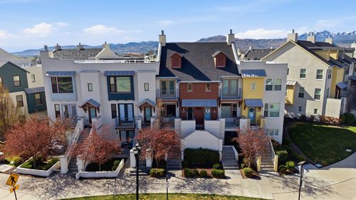 4833 W Daybreak Pkwy, South Jordan, UT, 84009-4818 | Card Image