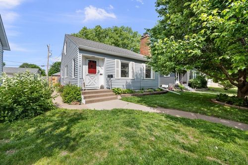 2820 Fair Ave, Davenport, IA, 52803-1120 | Card Image