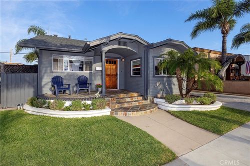 314 Saint Joseph Ave, Long Beach, CA, 90814-3131 | Card Image