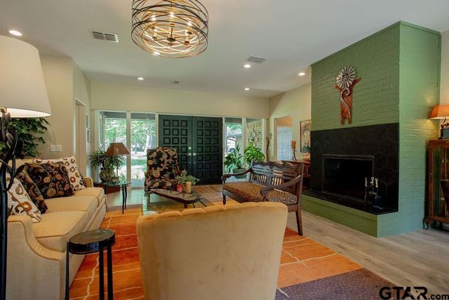 225 Texas Dr, House other with 4 bedrooms, 3 bathrooms and null parking in Hideaway TX | Image 8