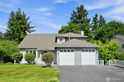 5521 James Ave Se, Auburn, WA, 98092-3834 | Card Image