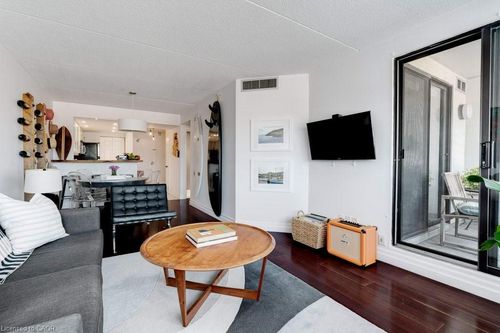 214-100 Bronte Rd, Oakville, ON, L6L6L5 | Card Image