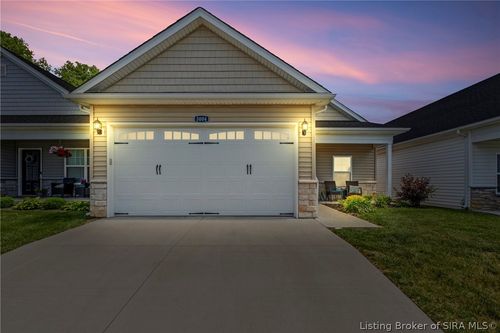 3004 Bales Way, Jeffersonville, IN, 47130-5506 | Card Image