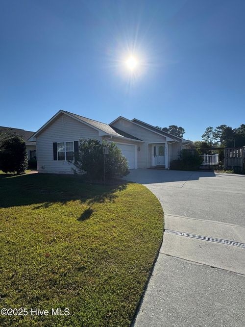 2007 Heritage Ln, Jacksonville, NC, 28546-3216 | Card Image