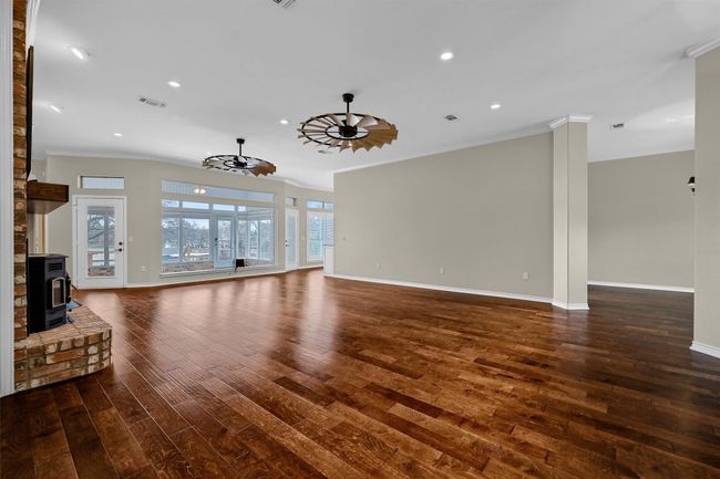 214 Kiowa Dr E, House other with 3 bedrooms, 3 bathrooms and null parking in Lake Kiowa TX | Image 4