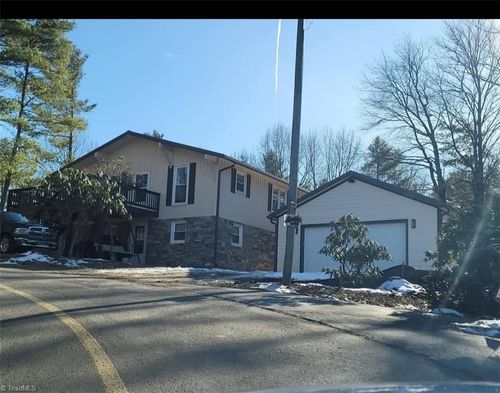 81 Pine Tree Dr, Roaring Gap, NC, 28668 | Card Image
