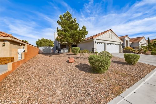 689 Mineral Hill Ln, Henderson, NV, 89002-5103 | Card Image