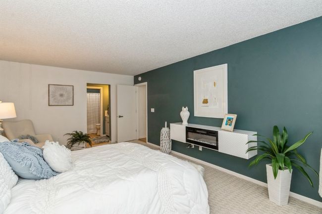 Primary Bedroom | Image 17