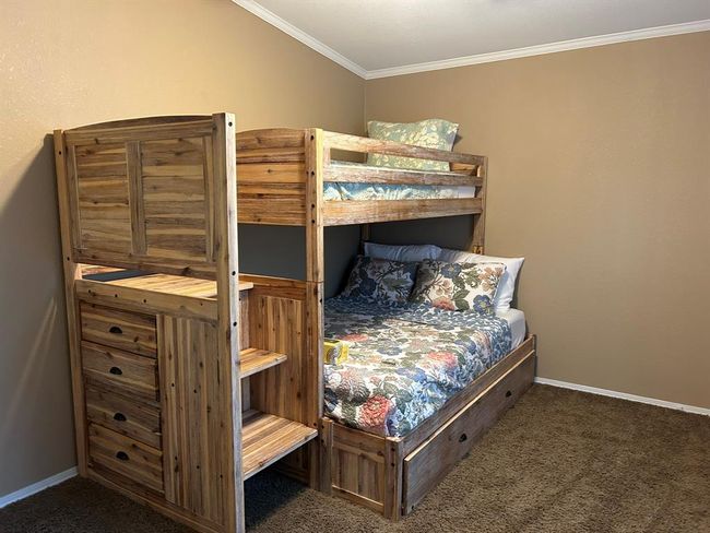 Bedroom 3 9 x 14 | Image 23
